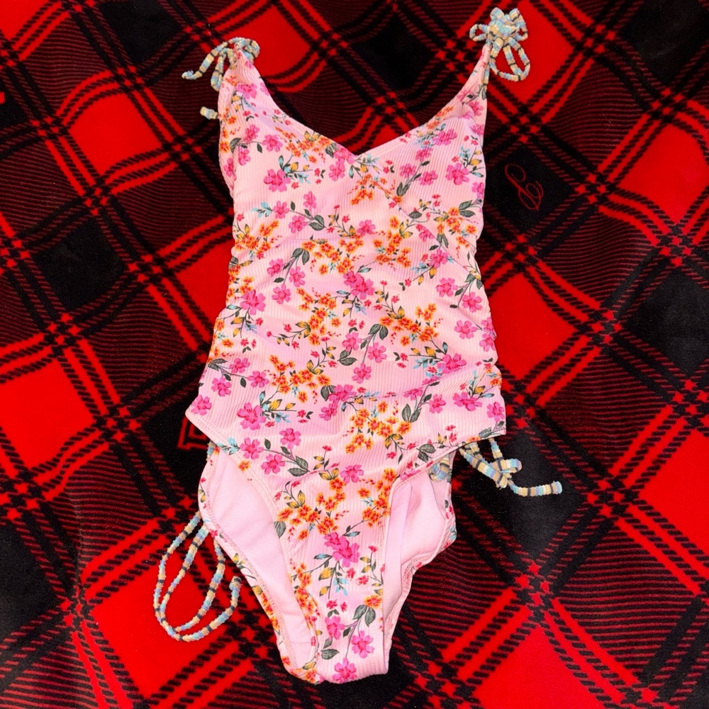 One piece bathing suit